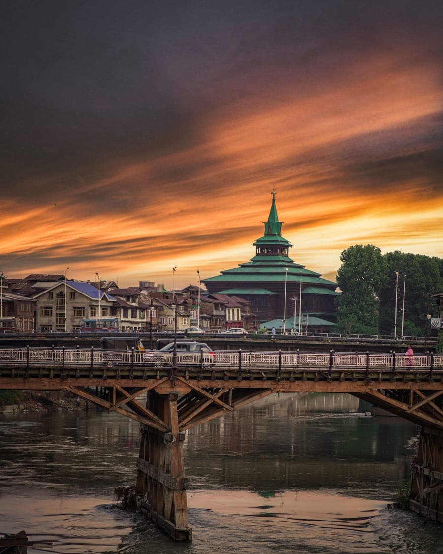 Srinagar at sunset, Kashmir